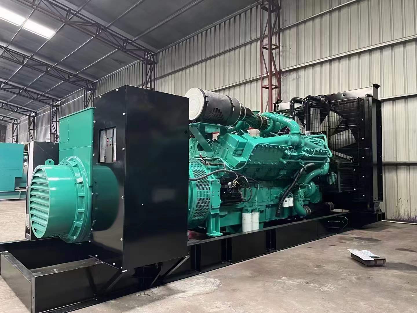 吴川如何降低 800kW 柴油发电机输出电流的波动？