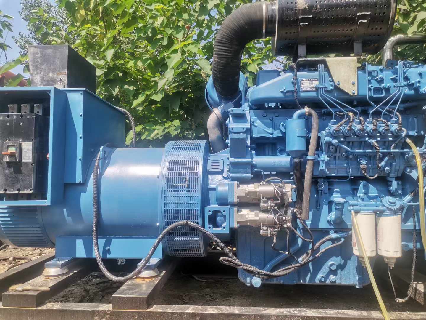 吴川详细说明降低 800kW 柴油发电机输出电流波动的方法